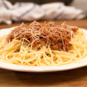 PASTA SPAGHETTI/MACARONI (With Meat) (ፓስታ ስፓጌቲ/ማኮሮኒ)